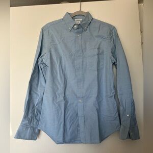 Old Navy Men's Casual Light Blue Button Down Shirt